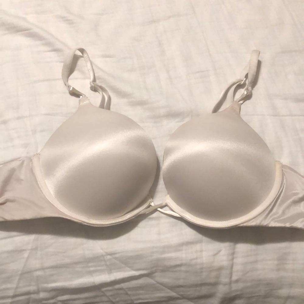Victoria’s Secret Bombshell Bra